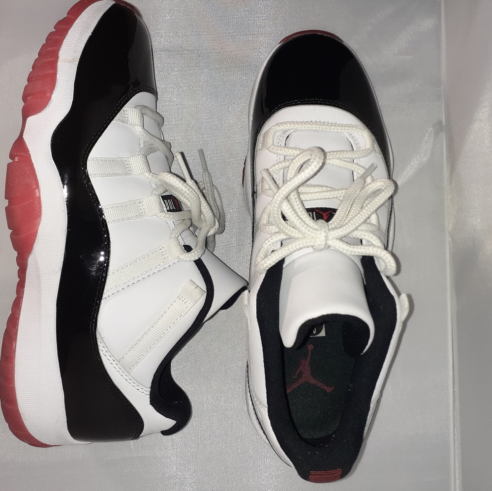 Jordan 11 Bred Low